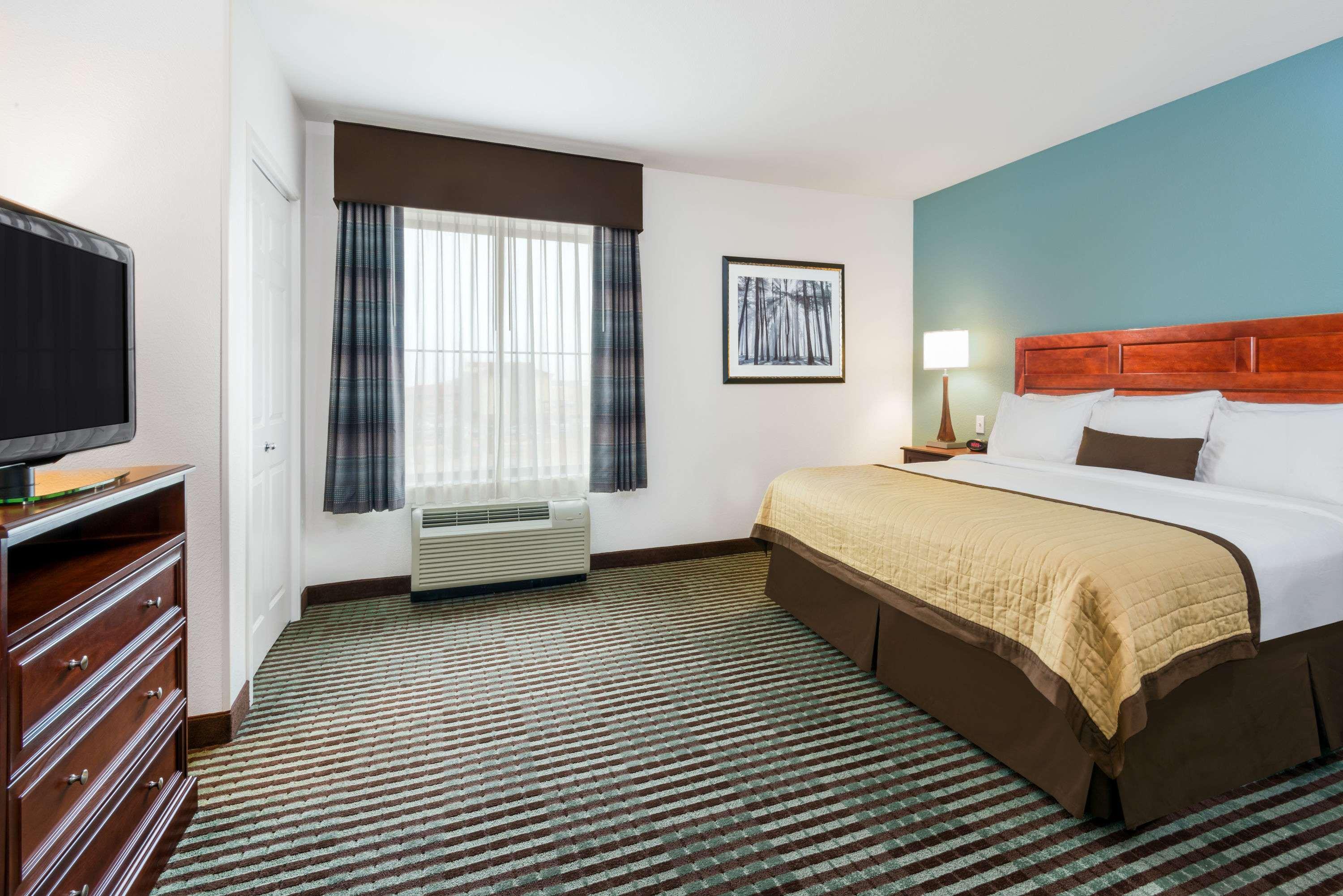 Baymont By Wyndham Denver International Airport DEN Exterior foto