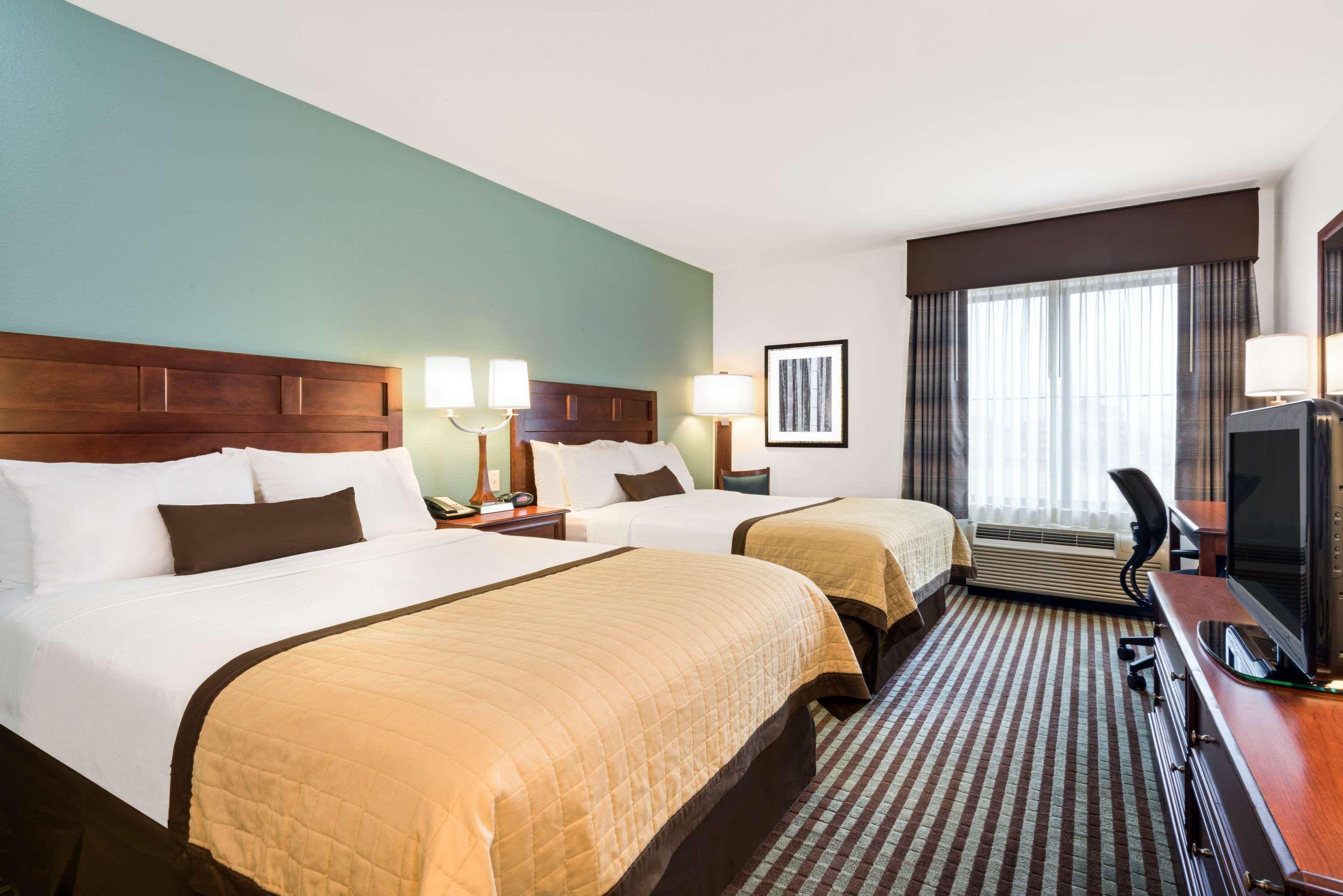Baymont By Wyndham Denver International Airport DEN Exterior foto