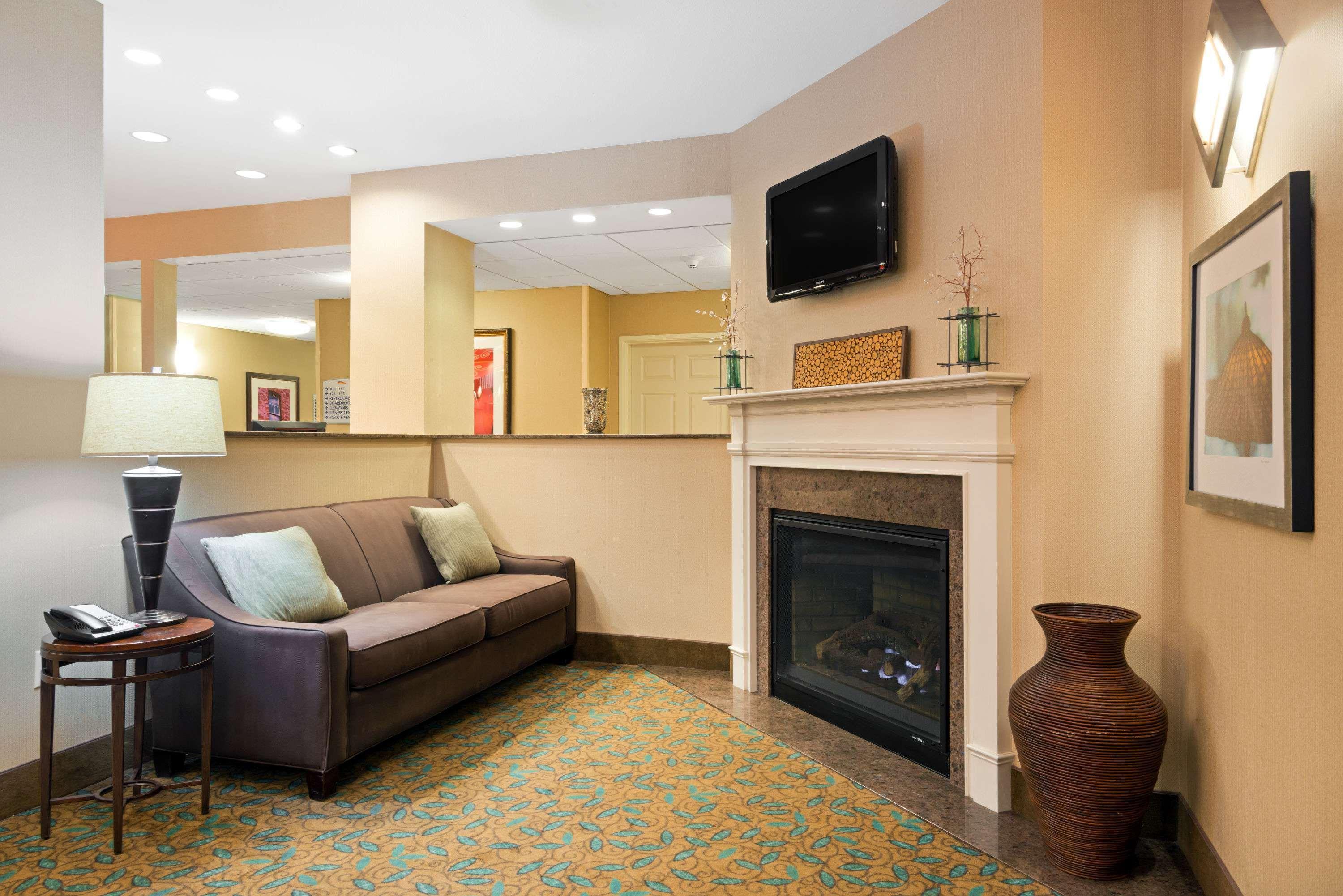 Baymont By Wyndham Denver International Airport DEN Exterior foto